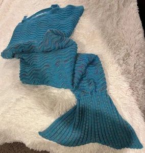 Mermaid Tail Sherpa Blanket, Super Soft Warm Comfy Sherpa-Lined Knit Teal Blue - Picture 1 of 16