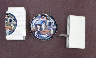 Danbury. Mint NY Yankees 100th Anniversary 12” collector plate Reggie Jackson - Image 1 of 3