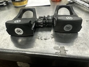 Nashbar Light Action Carbon SPD SL Clipless Road Pedals - Picture 1 of 4