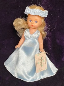 Madame Alexander Wendy Puppe als blaue Fee 5 Zoll blonde Haare McDonalds blaues Kleid - Bild 1 von 5