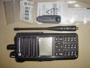 Motorola DP4800 UHF 403-527MHz DMR Digital c/w NEW HOUSING battery/antenna/clip - Picture 1 of 15