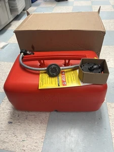 Réservoir de carburant Quicksilver / Mercury Marine OEM 6,6 GAL pièce # 8M0054600 - Neuf / OEM - Photo 1/5