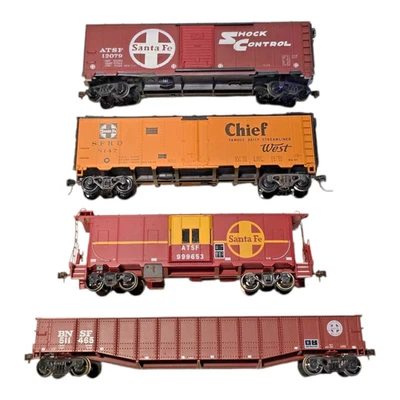 4 Vintage HO Freight Cars Santa Fe Box Reefer Caboose Gondola Kadee Couplers RTR - Image 1 of 4
