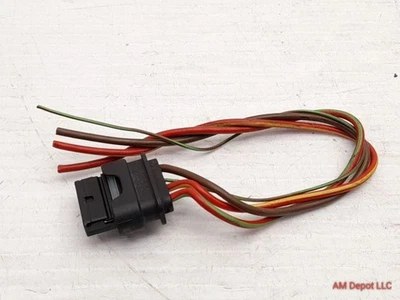 2013 BMW 320i 328i 335i F30 F31 Windshield Wiper Motor Connector Pigtail 9142105 Foto 1 de 3