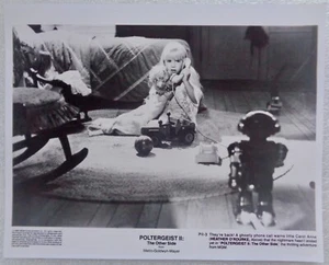 1968 POLTERGEIST II - Press Photo / Still 10x8 - JoBeth Williams, C. Nelson - #4 - Picture 1 of 3