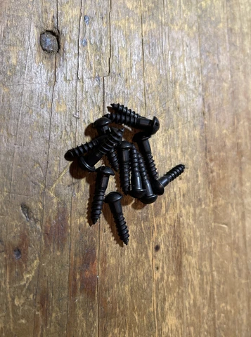 Wood Screws Slotted Round Head Steel Black #8x 3/4” Cover
