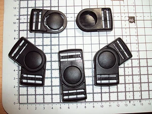 4 Stk. Kunststoff drehbar (90°) Schnallen für Gurtband - 25 mm Beutel Gurte Clips "BD-O" - Bild 1 von 6