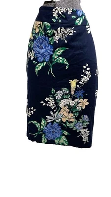 NEW Ann Taylor Skirt Size 18 Navy Blue Floral Straight Lined Cotton Easy Care - Image 1 of 4