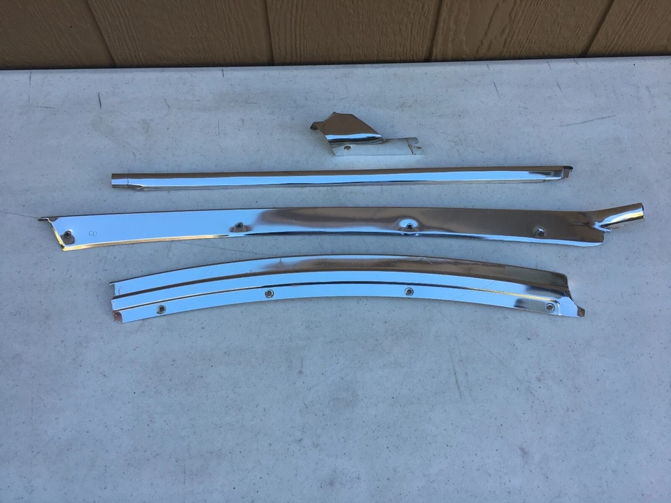 Cadillac 1977-1984 sedán Deville marco de apertura de puerta moldura conductores delanteros Foto 1 de 4