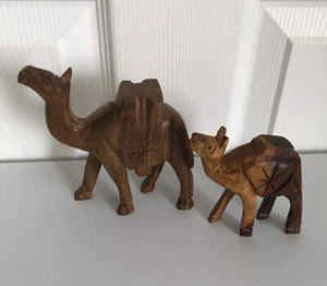 Vintage Pair of Wooden Hand Carved Camels Wood Sculpture Ornaments - Picture 1 of 9