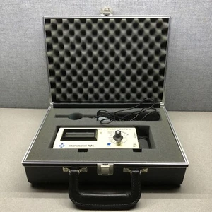 INTERNATIONAL LIGHT IL1350 RADIOMETER PHOTOMETER w XRD 140B PHOTORESIST DETECTOR - Picture 1 of 12