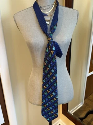 Preciosa corbata italiana de seda genuina Foto 1 de 3