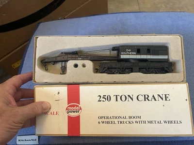 MODEL POWER 9178 Train Ho Wagon grue 250 Ton crane Southern D-6 - Image 1 of 4