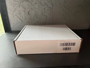 Cisco Systems AIR-ANT2566D4M-R Aironet 2.4/5 GHz Directional Array Antenna - Picture 1 of 3