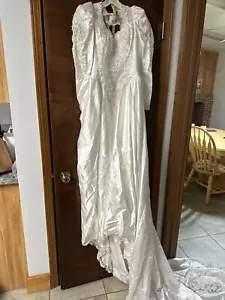 Ginza Princess long sleeve Wedding Dress pearl bead open back Bow sz 6 w/ train - Picture 1 of 24