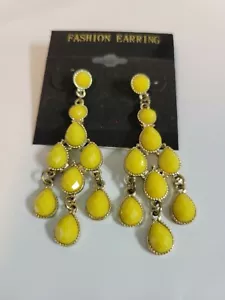 Pendientes llamativos enchapados en oro sintético piedras amarillas - Imagen 1 de 3
