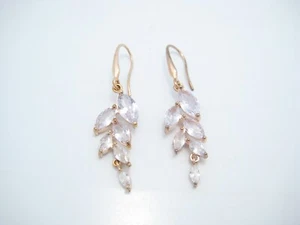Pendientes colgantes de plata de ley con hoja de circonita cúbica transparente tono oro rosa - Imagen 1 de 6