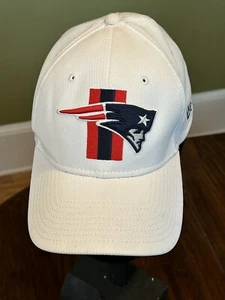 Cappello Berretto New England Patriots New Era 39THIRTY Bianco Logo Elementi Med/LG - Foto 1 di 5