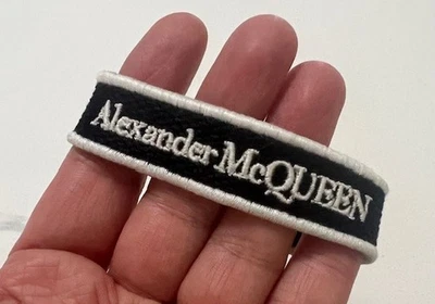 Pulseira bordada com logotipo ALEXANDER MCQUEEN homem preto nova caveira perdida - Imagem 1 de 4