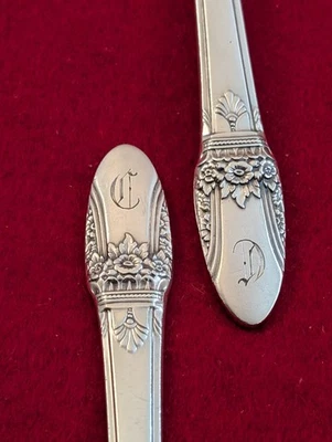 1847 Rogers Bros FIRST LOVE Plato de Plata Cuchara de Azúcar y Cuchillo de Mantequilla Mono C o D Foto 1 de 4