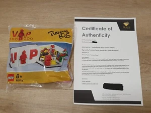 LEGO® 40178 Exclusivo Héroe de las Piedras Thomas Panke Firmado Autógrafo + Certificado - Imagen 1 de 6