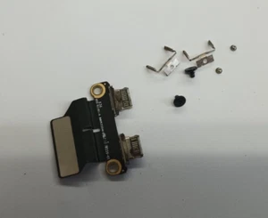 USB-C PORT I/O BOARD - MacBook Air 13" A2337 M1 2020 - Picture 1 of 4