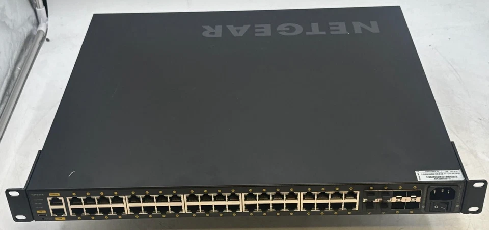 Netgear GSM4248PX  M4250-40G8XF-PoE+ AV Line Managed Switch - Image 1 of 4