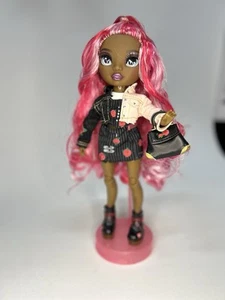 Rainbow High Doll Daria Roselyn 2020 As Shown - Picture 1 of 5