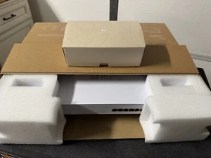 Routeur Ubiquiti UISP Pro (UISP-R-Pro) - NEUF - Photo 1/7