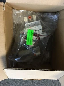 SMC Single Door  Control Manifold S200- P/N: LT00023884 - Picture 1 of 12
