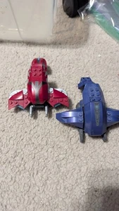Halo Mega Bloks ( 4 minifigures & 2 vehicles) - Picture 1 of 6