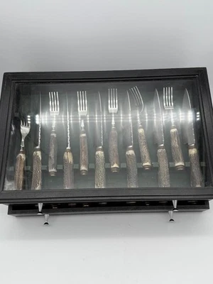 Juego de cuchillos y tenedores para carne con mango de asta Vögel Premium INOX 24 piezas - Expositor de 2 cajones Foto 1 de 4