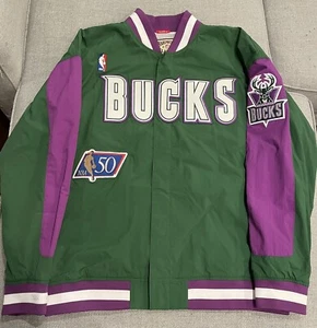 Milwaukee Bucks M&N Warm Up Jacket Large - Picture 1 of 2