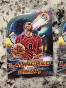2023-24 TOPPS CHROME COSMIC LAUNCHED ORBIT CARD CHICAGO BULLS ZACH LAVINE #LIO12 - Picture 1 of 1