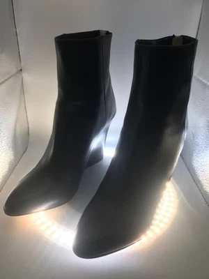 Bota Jimmy Choo de cuero de becerro con cuña para mujer talla 6 1/2 ***NUEVA*** EN CAJA Foto 1 de 4