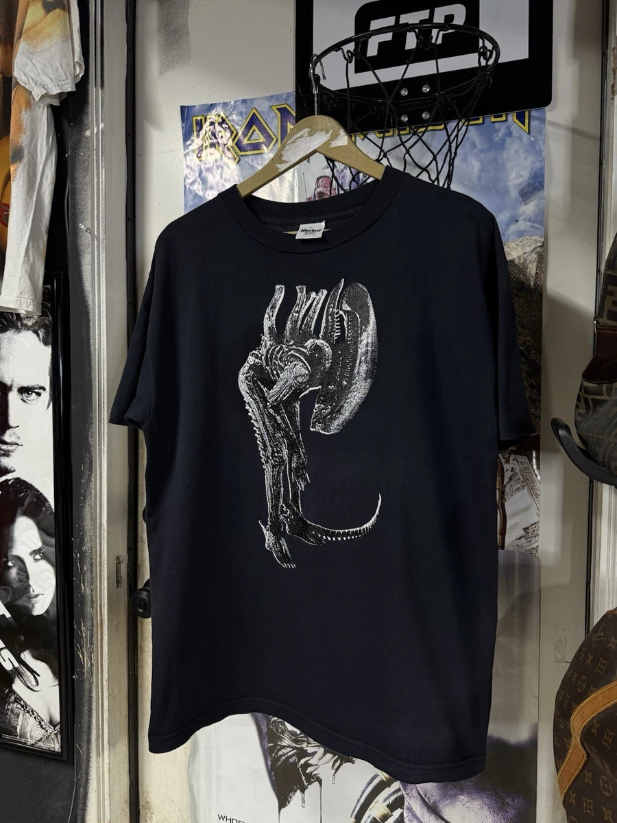 alien vs predator shirt products for sale | eBay