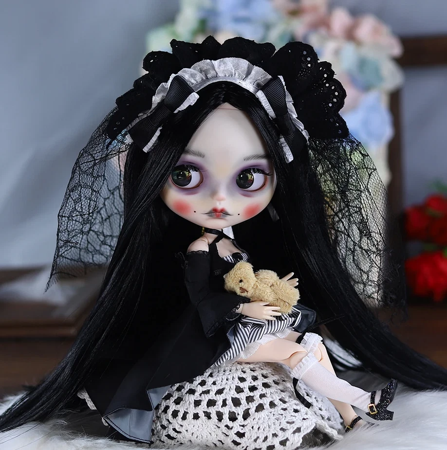 TAKARA 12" Factory Blyth Doll Black Straight Hair Hand Painted Makeup Sleeping Eyes