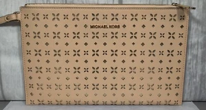 Michael Kors Soft Pink Size NS Jet Set Travel Clutch Unused - Picture 1 of 10