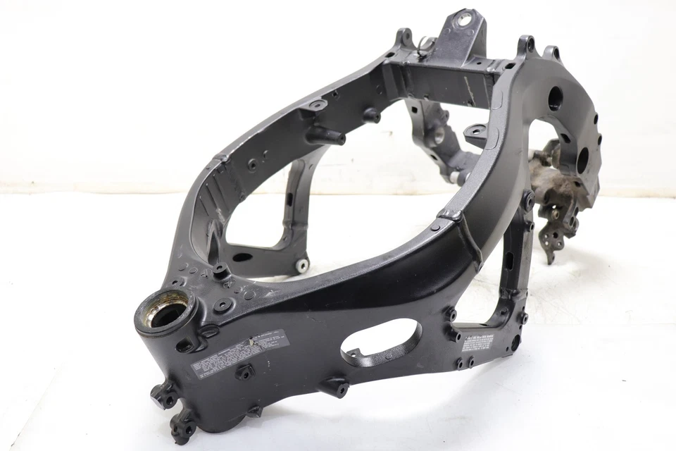 11-24 SUZUKI GSXR 600 OEM FRAME CHASSIS *** 9K MILES *** *** S *** - Image 1 of 4