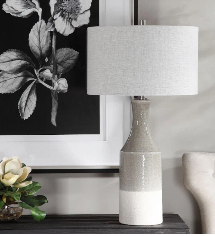 Lámpara de mesa de cerámica de 31" de alto Uttermost 28204 Savin solo $200, 33% de descuento al por menor - gris Foto 1 de 4
