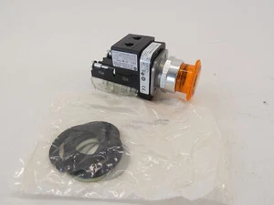 Allen-Bradley 800TC-FXTQH2AA5 800T Amber Push-Pull Device 800TC-N374 - NEU Su... - Bild 1 von 10