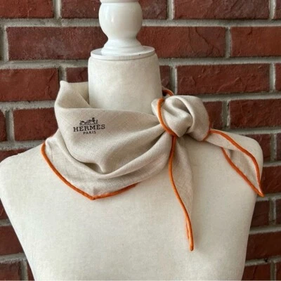 •Hermes Paris Cashmere Silk Neck Head or Top Triangle Scarf Handrolled NEW & BOX - Image 1 of 4