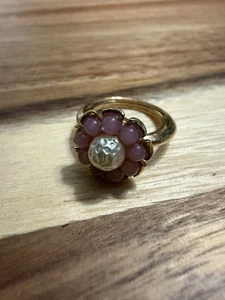 1973 Avon Moonlustre rosa & weiße Perlen goldfarben Cocktail Blume Ring 6,75 - Bild 1 von 8