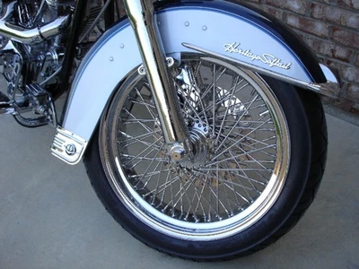 Guardabarros delantero Heritage Deluxe para Harley FLST 1986-2017 Foto 1 de 2