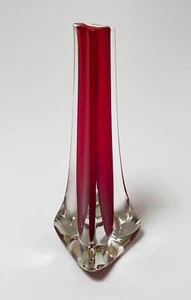 VINTAGE WHITEFRIARS GLASS RUBY RED TRICORN VASE GEOFFREY BAXTER MID CENTURY 9570 - Picture 1 of 8
