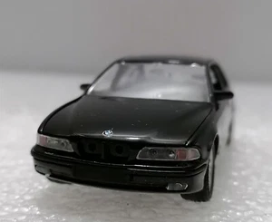 BMW Serie 5 1983   - Vintage  diecast 1:43 Scale model Mint box - Picture 1 of 6