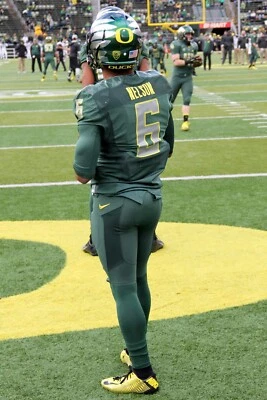 PANTALONES DE FÚTBOL OREGON DUCKS NINE (9) TEAM NIKE NOBLE VERDE CUERDAS talla 24 y 26 Foto 1 de 4