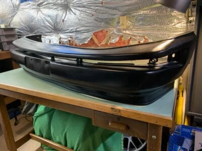 Conjunto de cubierta de parachoques delantero 84-89 OEM Toyota VAN WAGON Foto 1 de 4