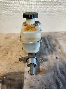 2008-2012 FORD ESCAPE MASTER CYLINDER W/CAP - Picture 1 of 4