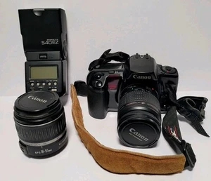 Canon EOS 10S Digital Camera Flash/Extra Lens - Picture 1 of 4